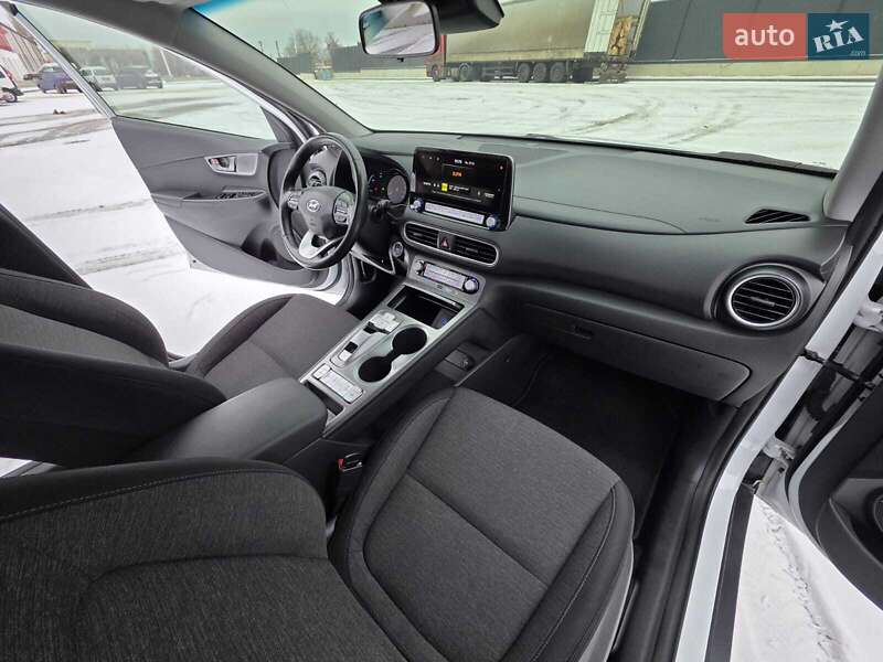 Внедорожник / Кроссовер Hyundai Kona Electric 2020 в Луцке