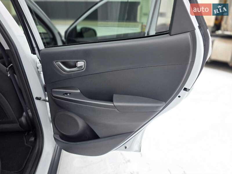 Внедорожник / Кроссовер Hyundai Kona Electric 2020 в Луцке