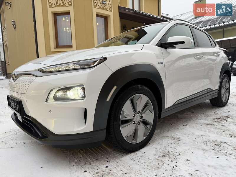 Внедорожник / Кроссовер Hyundai Kona Electric 2021 в Львове