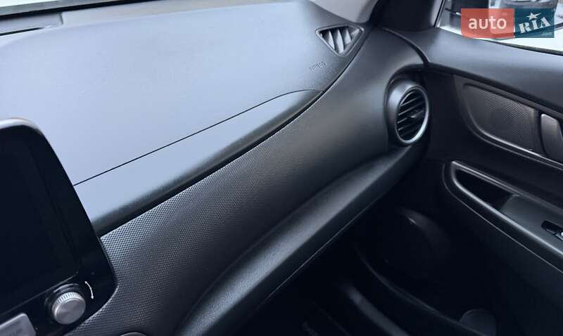 Внедорожник / Кроссовер Hyundai Kona Electric 2021 в Львове