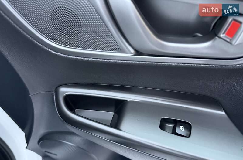 Внедорожник / Кроссовер Hyundai Kona Electric 2021 в Львове