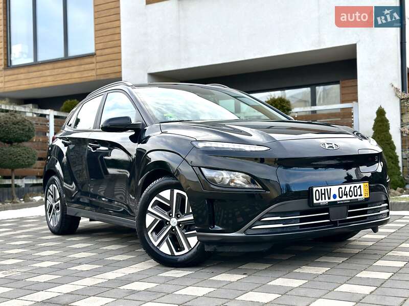 Внедорожник / Кроссовер Hyundai Kona Electric 2021 в Стрые
