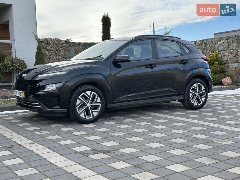 Внедорожник / Кроссовер Hyundai Kona Electric 2021 в Стрые
