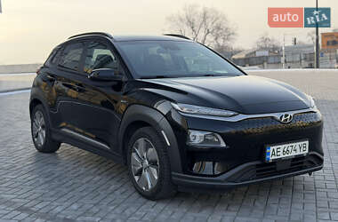 Позашляховик / Кросовер Hyundai Kona Electric 2020 в Дніпрі