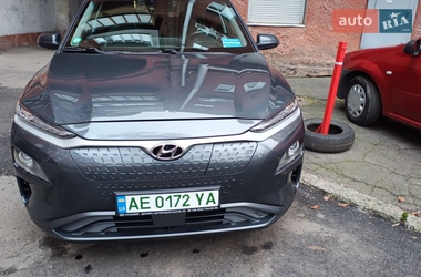 Позашляховик / Кросовер Hyundai Kona Electric 2019 в Дніпрі