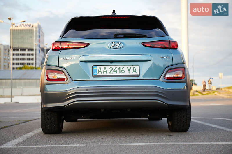 Внедорожник / Кроссовер Hyundai Kona 2020 в Киеве