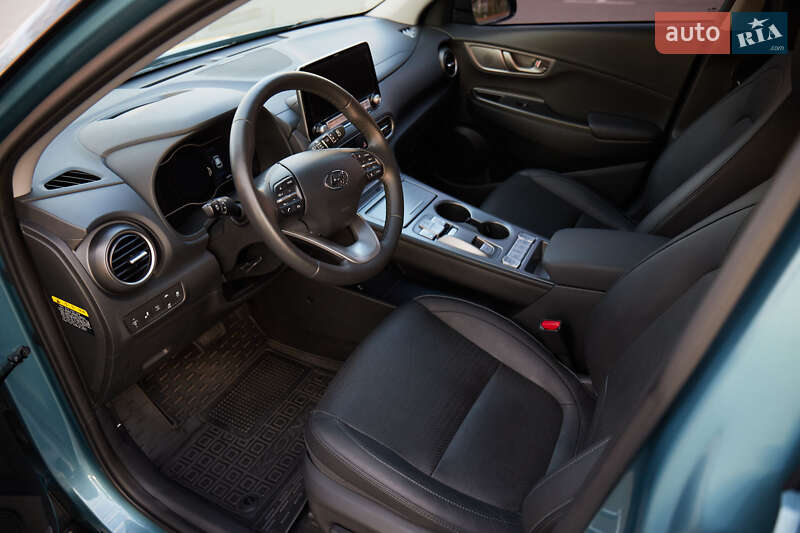 Внедорожник / Кроссовер Hyundai Kona 2020 в Киеве