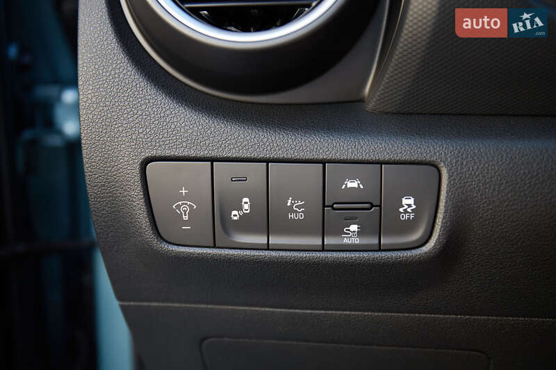 Внедорожник / Кроссовер Hyundai Kona 2020 в Киеве