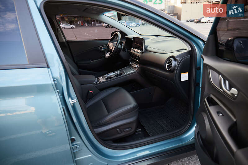 Внедорожник / Кроссовер Hyundai Kona 2020 в Киеве