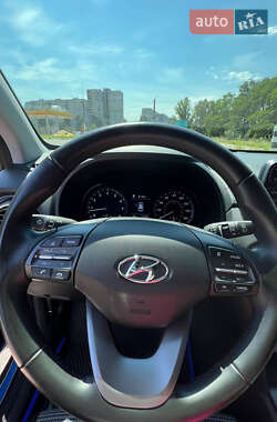 Внедорожник / Кроссовер Hyundai Kona 2018 в 