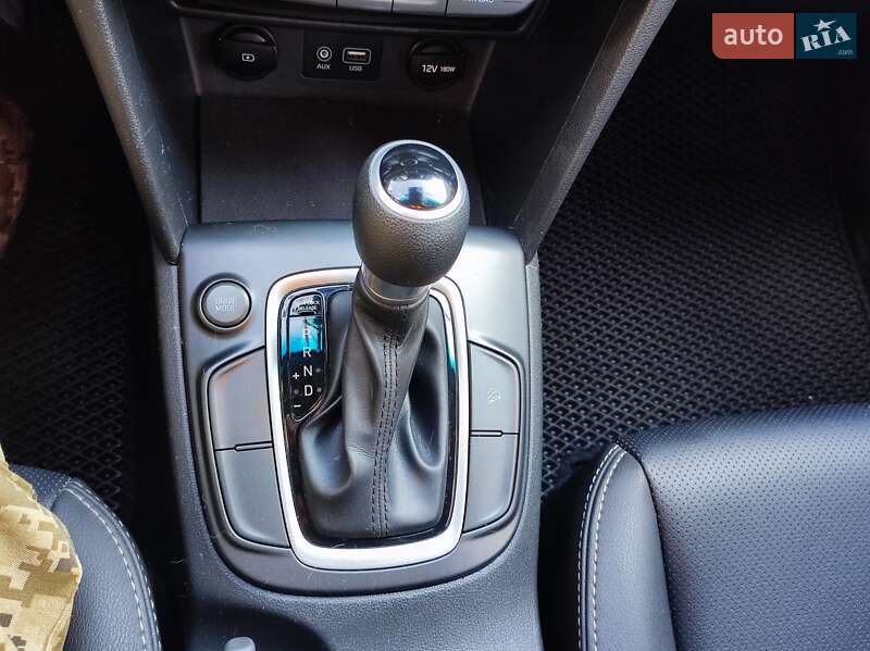 Внедорожник / Кроссовер Hyundai Kona 2018 в Раздельной фото 7 Внедорожник / Кроссовер Hyundai Kona 2018 в Раздельной