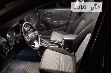 Внедорожник / Кроссовер Hyundai Kona 2019 в 