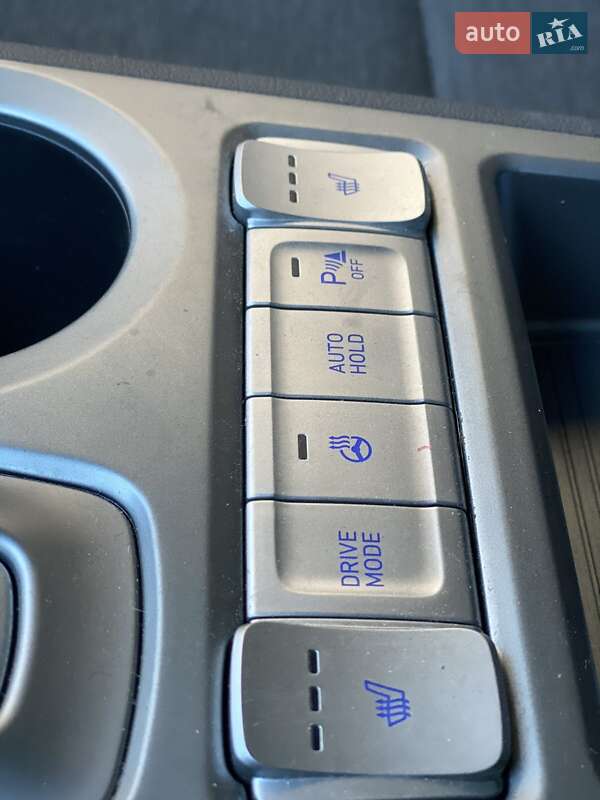 Позашляховик / Кросовер Hyundai Kona 2020 в Львові