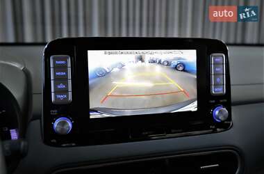 Внедорожник / Кроссовер Hyundai Kona 2018 в 