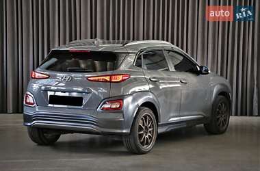 Внедорожник / Кроссовер Hyundai Kona 2018 в 