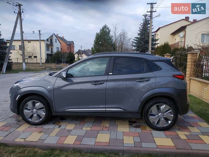 Внедорожник / Кроссовер Hyundai Kona 2020 в Львове