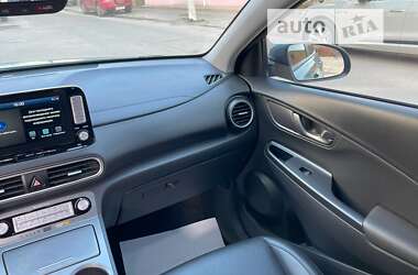 Внедорожник / Кроссовер Hyundai Kona 2018 в Виннице