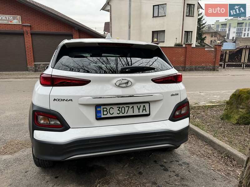 Внедорожник / Кроссовер Hyundai Kona 2020 в Львове