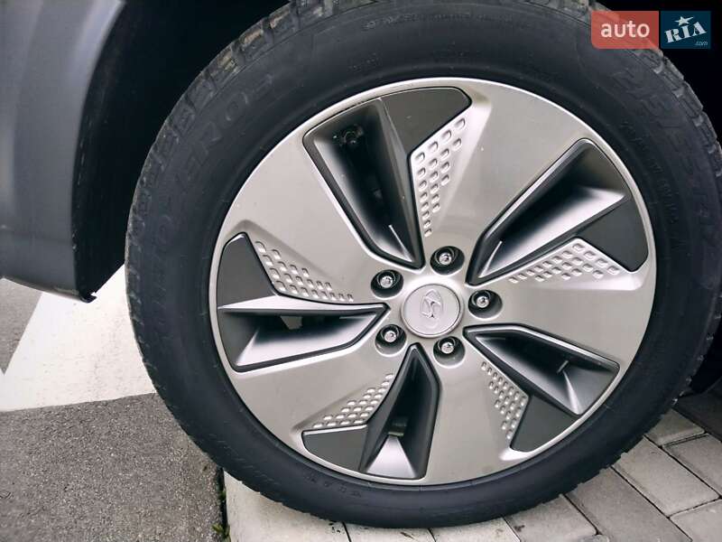 Позашляховик / Кросовер Hyundai Kona 2018 в Києві