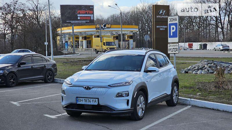 Внедорожник / Кроссовер Hyundai Kona 2020 в Одессе
