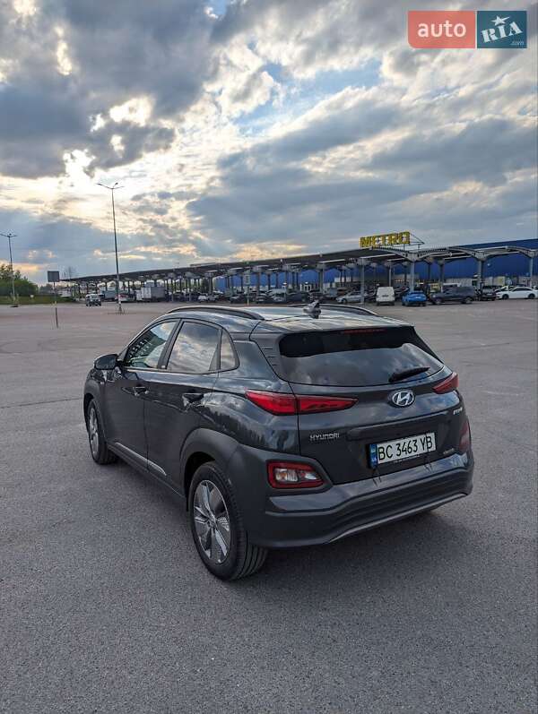 Внедорожник / Кроссовер Hyundai Kona 2020 в Львове