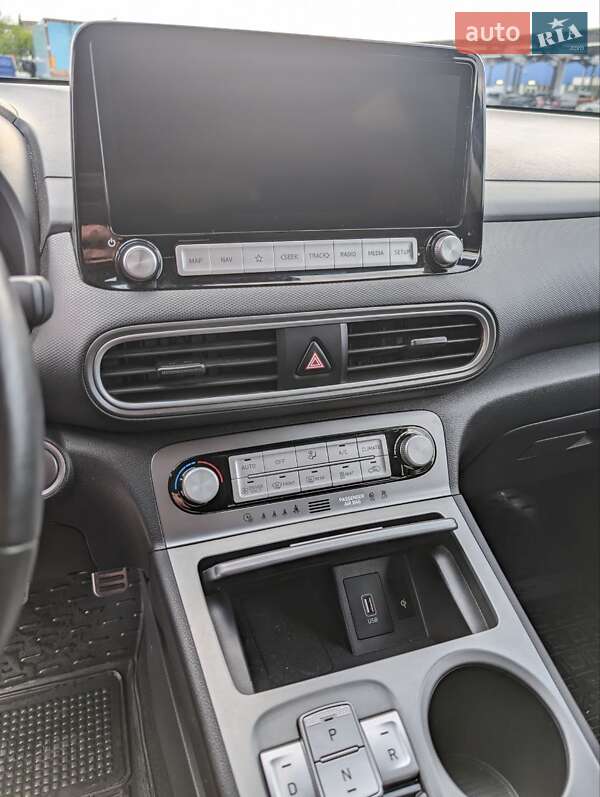 Внедорожник / Кроссовер Hyundai Kona 2020 в Львове