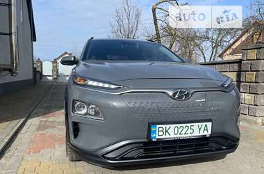 Внедорожник / Кроссовер Hyundai Kona 2020 в Владимирце