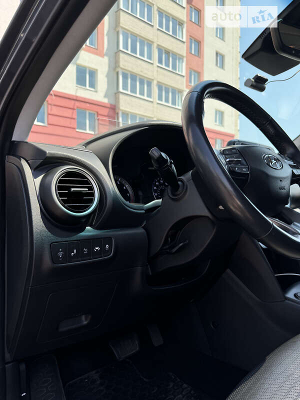 Внедорожник / Кроссовер Hyundai Kona 2018 в Виннице