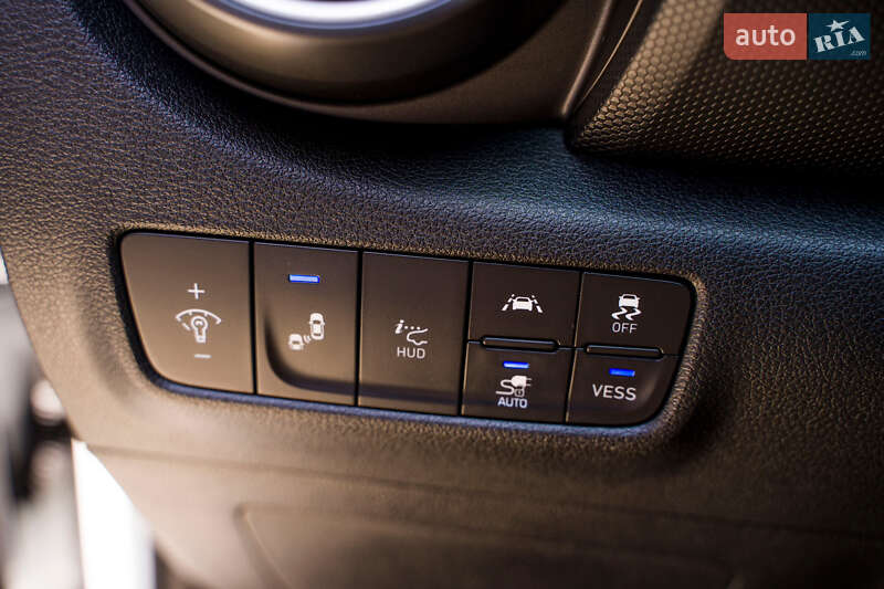 Внедорожник / Кроссовер Hyundai Kona 2018 в Нововолынске