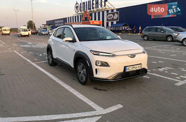 Внедорожник / Кроссовер Hyundai Kona 2018 в 