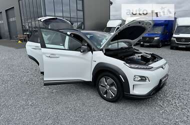 Внедорожник / Кроссовер Hyundai Kona 2020 в Ровно