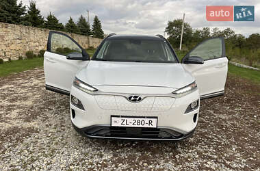 Внедорожник / Кроссовер Hyundai Kona 2019 в Тернополе