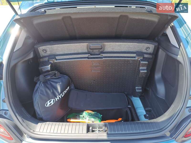 Внедорожник / Кроссовер Hyundai Kona 2020 в Ровно