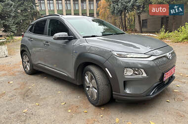 Позашляховик / Кросовер Hyundai Kona 2019 в Дніпрі