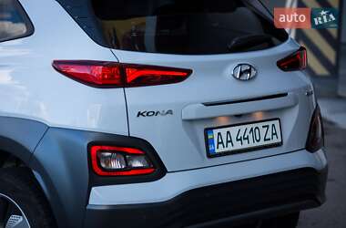 Внедорожник / Кроссовер Hyundai Kona 2018 в Киеве