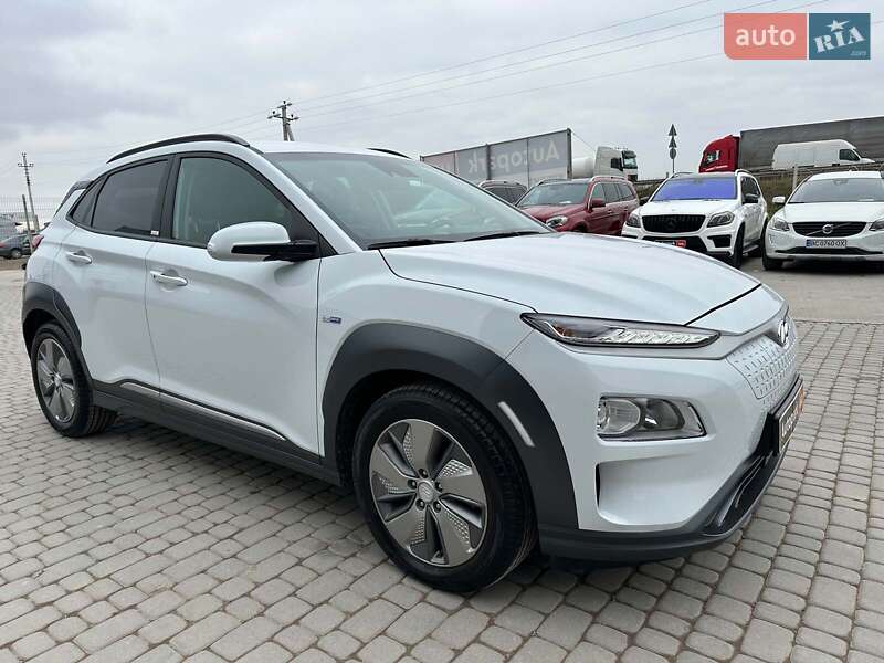 Позашляховик / Кросовер Hyundai Kona 2020 в Львові