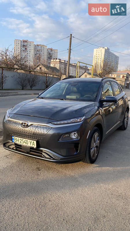 Внедорожник / Кроссовер Hyundai Kona 2019 в Одессе