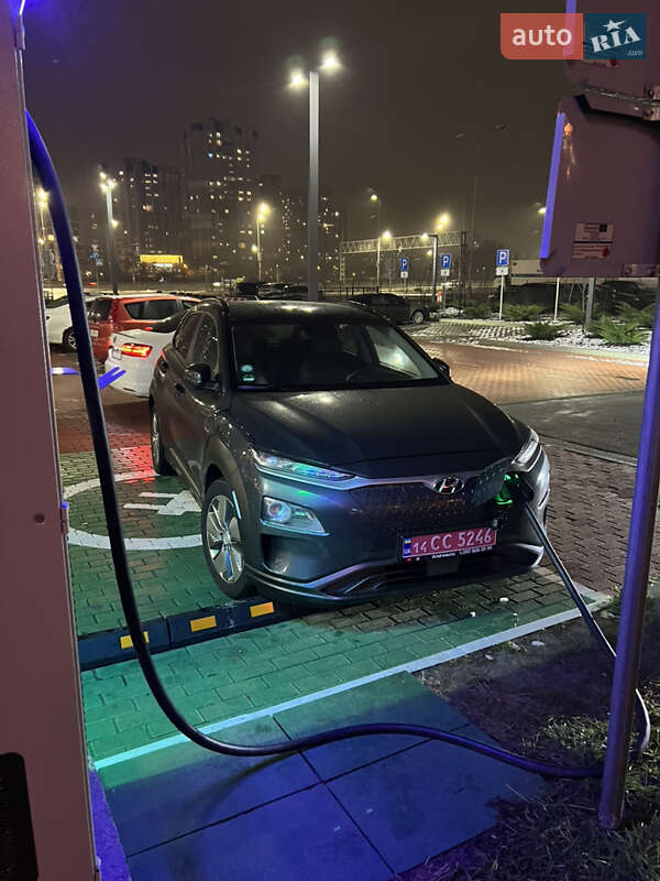Внедорожник / Кроссовер Hyundai Kona 2019 в Полтаве