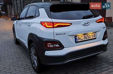 Внедорожник / Кроссовер Hyundai Kona 2021 в Владимире