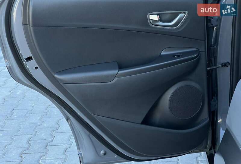 Внедорожник / Кроссовер Hyundai Kona 2020 в Тернополе