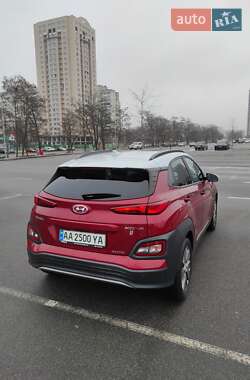 Внедорожник / Кроссовер Hyundai Kona 2020 в 