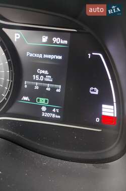 Внедорожник / Кроссовер Hyundai Kona 2020 в 