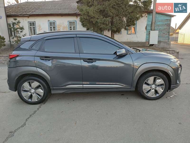 Позашляховик / Кросовер Hyundai Kona 2019 в Чернігові