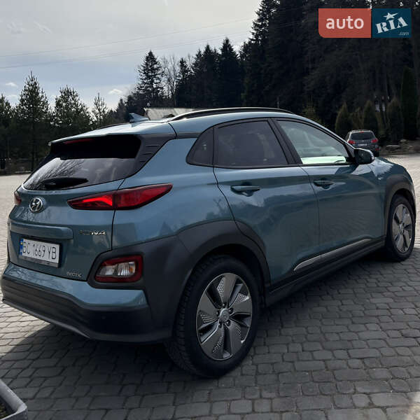 Позашляховик / Кросовер Hyundai Kona 2020 в Львові
