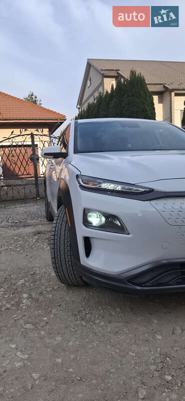 Позашляховик / Кросовер Hyundai Kona 2019 в Тернополі