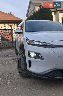 Позашляховик / Кросовер Hyundai Kona 2019 в Тернополі