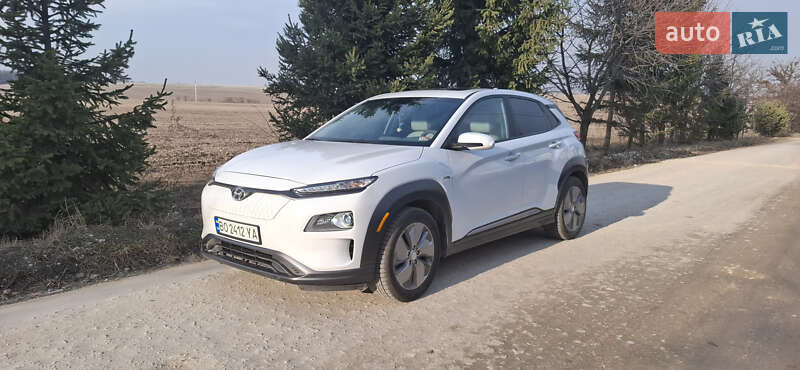 Позашляховик / Кросовер Hyundai Kona 2019 в Тернополі