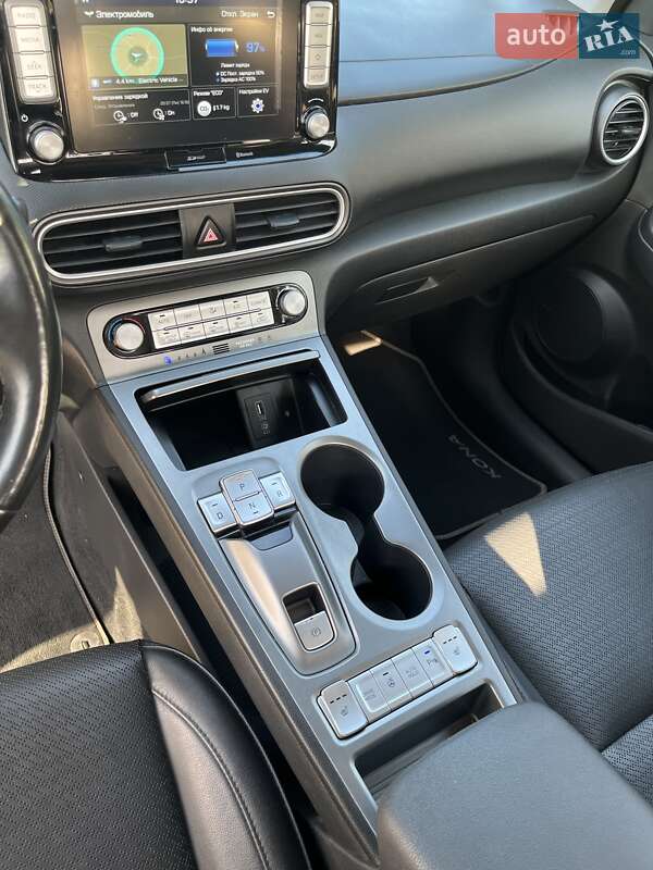 Внедорожник / Кроссовер Hyundai Kona 2018 в Ровно