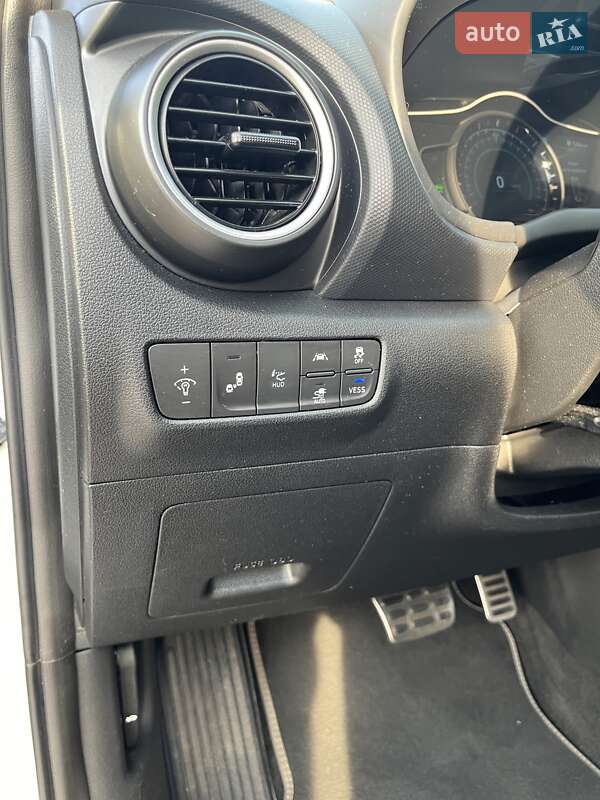 Внедорожник / Кроссовер Hyundai Kona 2018 в Ровно