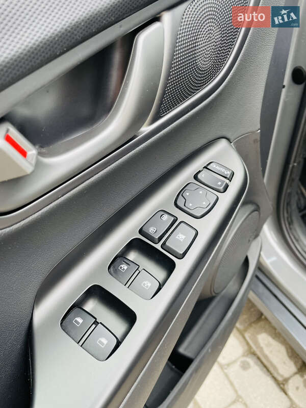 Внедорожник / Кроссовер Hyundai Kona 2019 в Хмельницком